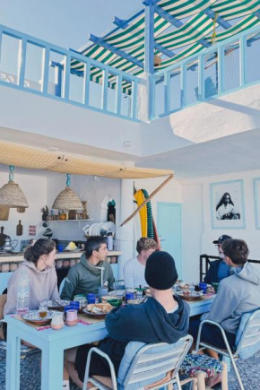 El MOJA SURFHOUSE